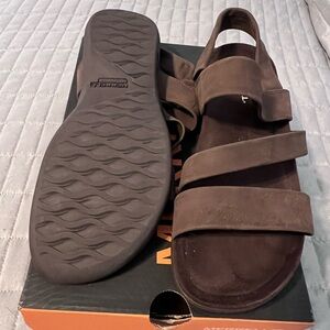 District Kanoya Strap Sandals